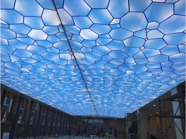 軟膜天花游泳館吊頂_游泳池廠家